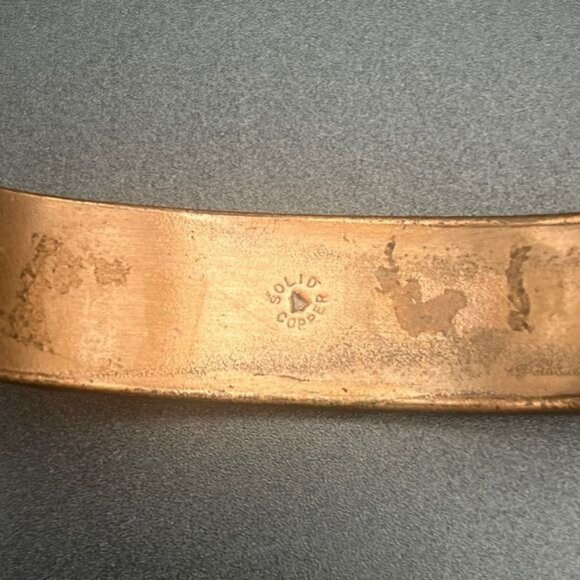 1970s Bell Copper Cuff Bracelet with Turquoise - Picture 3 of 8